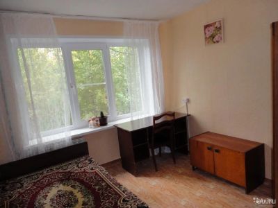 Лот: 8945990. Фото: 1. Сдам на длительный срок гостинку... Квартиры, студии