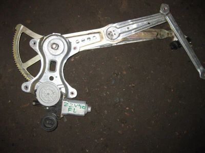 Лот: 20902662. Фото: 1. Стеклоподъемник Toyota Vista ZZV50... Кузов