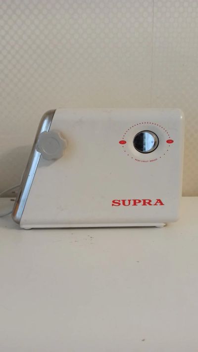Лот: 16879310. Фото: 1. Мясорубка электрическая supra. Кухонная