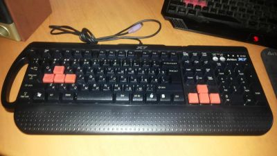 Лот: 7191148. Фото: 1. Игровая клавиатура A4Tech X7-G700... Клавиатуры и мыши