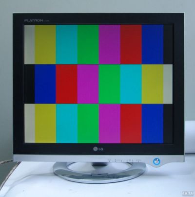 Лот: 15313617. Фото: 1. Монитор LG Flatron L1720BM. ЖК-мониторы