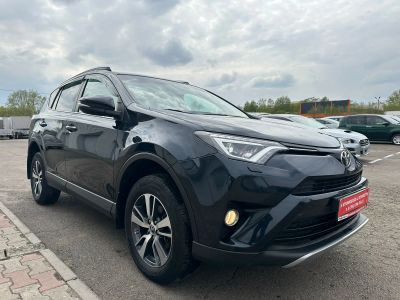 Лот: 18450725. Фото: 1. Toyota RAV4 2017. Автомобили