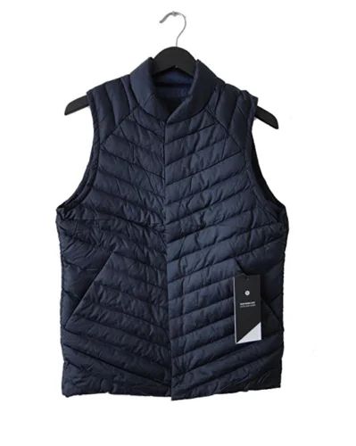 Лот: 12650190. Фото: 1. Жилет lululemon Snap Down Vest. Верхняя одежда