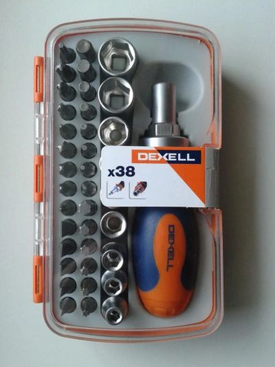 Лот: 7599931. Фото: 1. Отвёртка с храповиком Dexell. Ручной инструмент