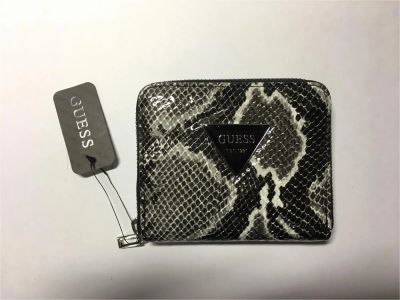 Лот: 10927409. Фото: 1. Кошелек Guess(Змеиный). Бумажники, кошельки, портмоне
