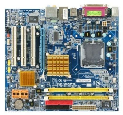 Лот: 593557. Фото: 1. Материнская плата Gigabyte GA-945GCM-S2... Материнские платы