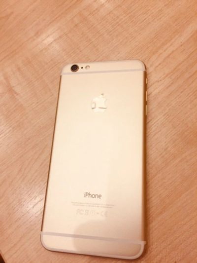 Лот: 11686366. Фото: 1. iPhone 6 Plus gold 64гб. Смартфоны