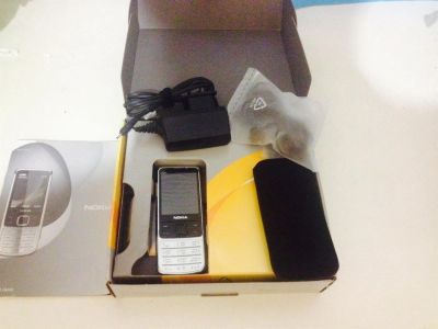 Лот: 3248110. Фото: 1. Nokia 6700c оригинал, полный комплект... Кнопочные мобильные телефоны