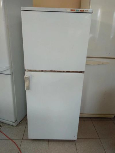 Лот: 10820233. Фото: 1. холодильник Бирюса 22. Холодильники, морозильные камеры
