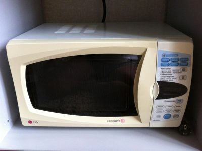 Лот: 4054230. Фото: 1. Микроволновая печь с грилем LG... Микроволновки, мини-печи