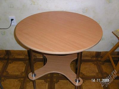Лот: 743809. Фото: 1. Круглый стол. Другое (кухонная мебель)