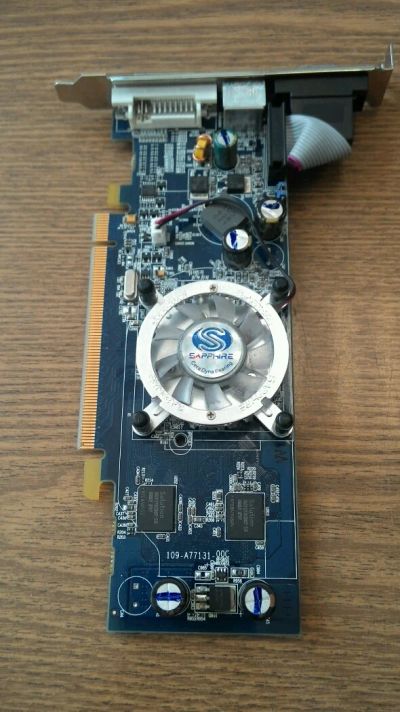 Лот: 4012513. Фото: 1. Видеокарта Radeon X1300 256Mb. Видеокарты