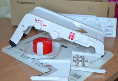 Лот: 7578850. Фото: 1. Терка-шинковка "Мандолина" (Tupperware... Кухонные аксессуары