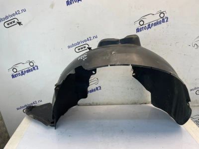 Лот: 24965158. Фото: 1. подкрылок Ford Focus CB4. Двигатель и элементы двигателя