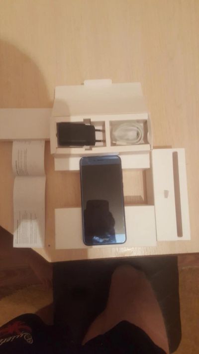 Лот: 11582792. Фото: 1. Honor 8. Смартфоны