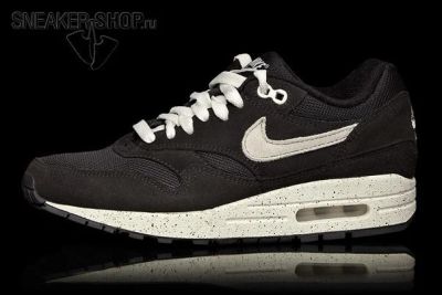 Лот: 6274476. Фото: 1. Кроссовки Nike Air Max 1 черные. Кеды, кроссовки, слипоны