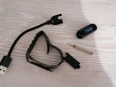 Лот: 19267968. Фото: 1. Xiaomi mi band 3. Повторно. Не... Смарт-часы, фитнес-браслеты, аксессуары