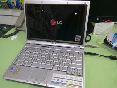 Лот: 9179030. Фото: 1. Ноутбук LG для серфинга в интернет. Ноутбуки
