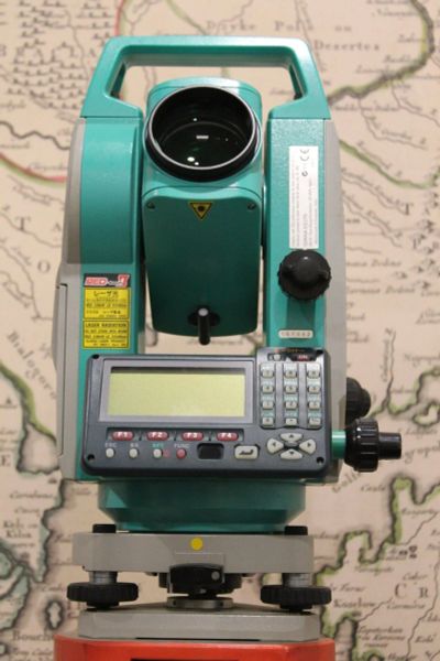 Лот: 15925345. Фото: 1. Тахеометр Sokkia SET630RK с расширенной... Геодезическое