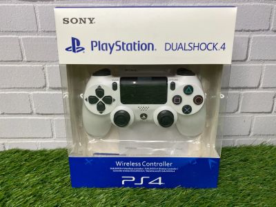Лот: 18612804. Фото: 1. Джойстик PS4 белый. Аксессуары для игровых приставок, консолей, геймпады