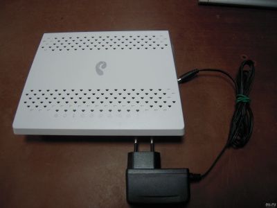 Лот: 13689876. Фото: 1. Роутер Wi-Fi (2 диапазона) Sercomm... Маршрутизаторы (роутеры)