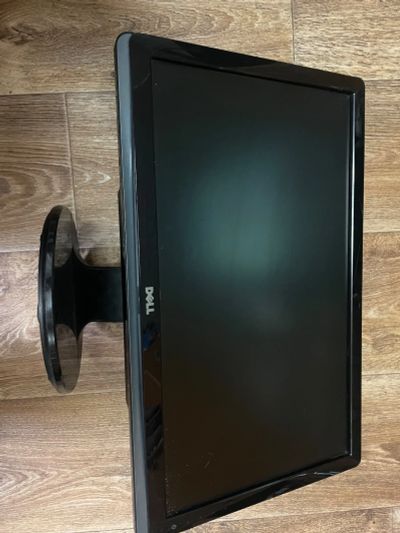 Лот: 22180483. Фото: 1. Монитор Dell. ЖК-мониторы
