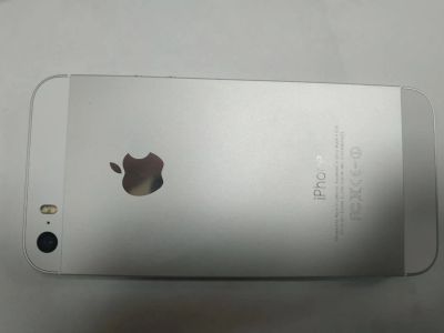 Лот: 12543087. Фото: 1. iphone 5s 16гб. Смартфоны