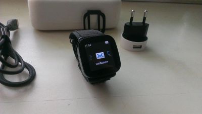 Лот: 3795221. Фото: 1. Умные сенсорные часы SONY LiveView... Другое (смартфоны, связь, навигация)