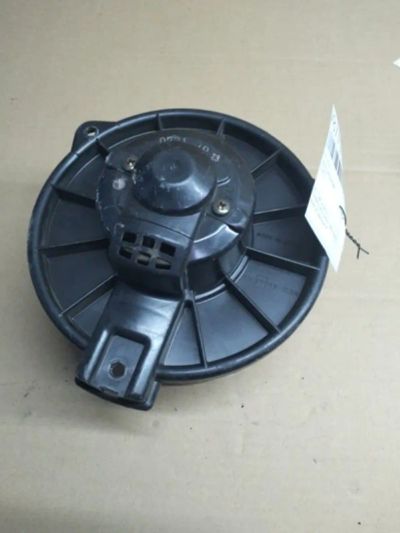 Лот: 21397279. Фото: 1. мотор печки Mitsubishi Delica... Двигатель и элементы двигателя