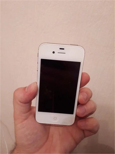 Лот: 10744854. Фото: 1. iPhone 4/4s 8/16gb Новые Гарантия... Смартфоны