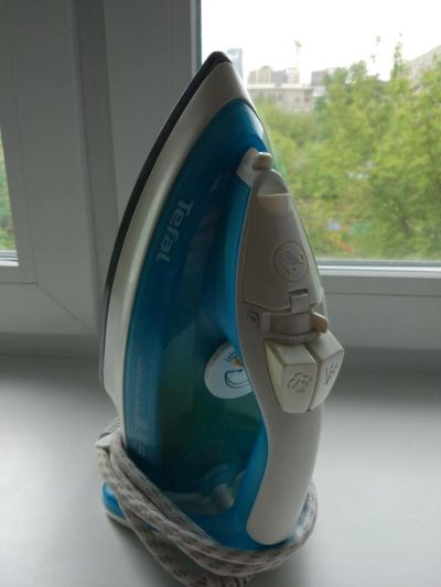 Лот: 7634685. Фото: 1. Утюг Tefal. Утюги, парогенераторы, отпариватели