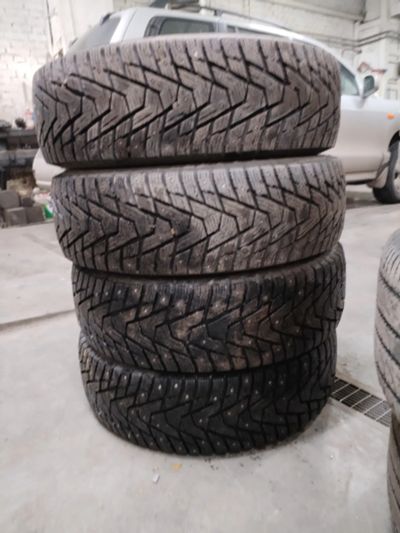 Лот: 24377622. Фото: 1. Зимние шины Hankook Winter i*Pike... Шины