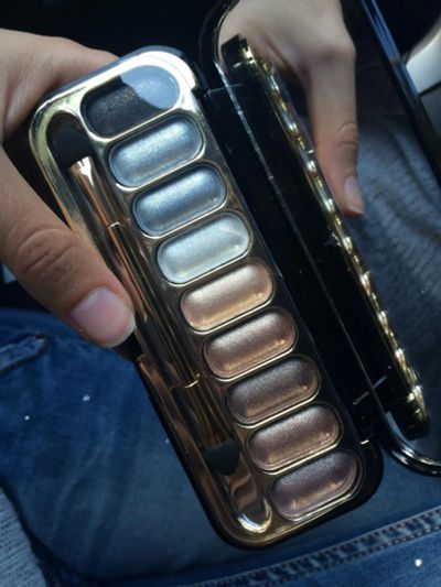 Лот: 6244123. Фото: 1. Тени Chanel с рубля !!!!!!. Макияж