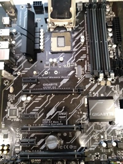 Лот: 16705649. Фото: 1. Материнская плата Gigabyte Z370P... Материнские платы
