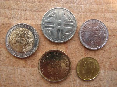 Лот: 3673118. Фото: 1. Колумбия набор из 5 монет 1989-2011... Америка