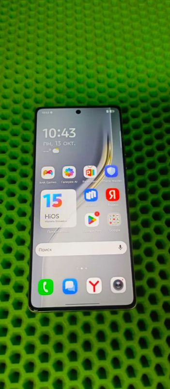 Лот: 25806491. Фото: 1. Смартфон Tecno Camon 40 8/256gb... Смартфоны