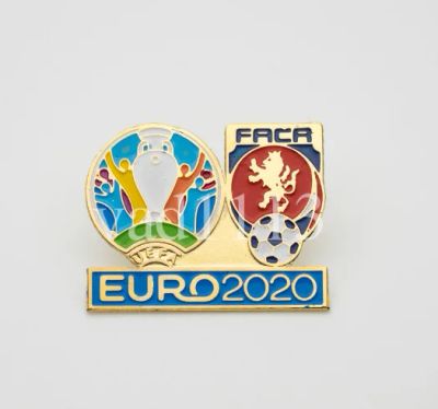 Лот: 15400088. Фото: 1. футбол значок с набора ЕВРО 2020... Сувенирные