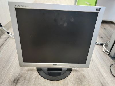 Лот: 18930987. Фото: 1. LCD монитор LG L1717S. ЖК-мониторы