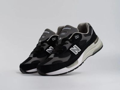 Лот: 19683197. Фото: 1. Кроссовки New Balance 992. Кеды, кроссовки, слипоны