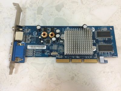 Лот: 8371726. Фото: 1. Gigabyte GeForce FX 5200 128Mb... Видеокарты