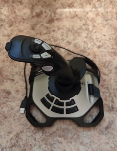 Лот: 16342566. Фото: 1. Джойстик Logitech Extreme 3D Pro. Рули, джойстики