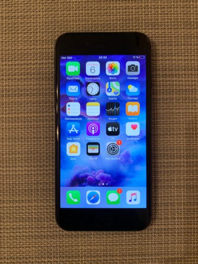 Лот: 15147435. Фото: 1. iPhone 8, 64 GB. Смартфоны