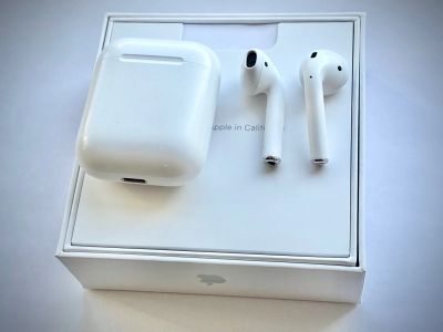 Лот: 15564328. Фото: 1. Беспроводные наушники AirPods... Наушники, гарнитуры