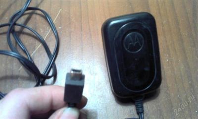 Лот: 1536021. Фото: 1. Зарядное для Motorola v3 (и для... Зарядные устройства, блоки питания, адаптеры сетевые для смартфонов
