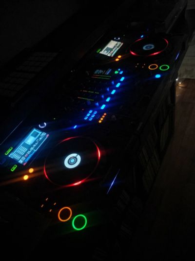 Лот: 17017543. Фото: 1. pioneer cdj 2000 и DJM 900 srt. DJ-оборудование