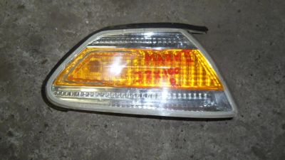 Лот: 3067338. Фото: 1. toyota mark2 jzx100 правый габарит. Другое (автозапчасти)