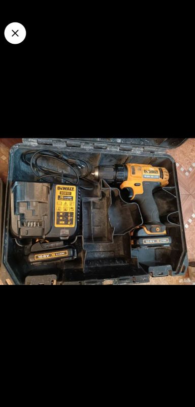 Лот: 24576047. Фото: 1. Шуруповёрт Dewalt dcd 710 обломилась... Электроинструмент