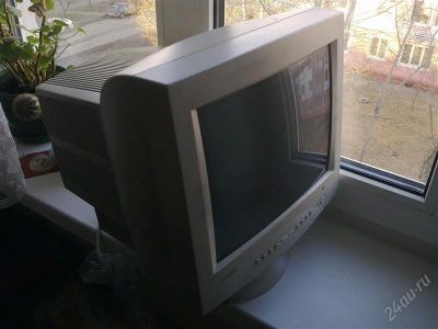 Лот: 1695034. Фото: 1. Монитор Samtron 55E. ЭЛТ-мониторы