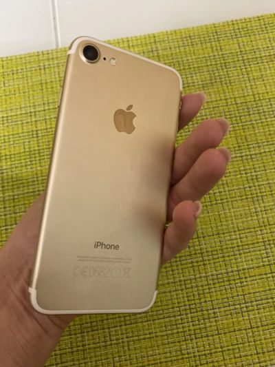 Лот: 15131654. Фото: 1. Iphone 7. Смартфоны