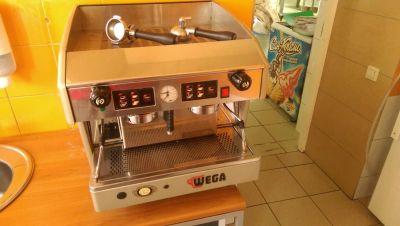 Лот: 6086763. Фото: 1. Профессиональная Кофеварка Wega... Пищевое